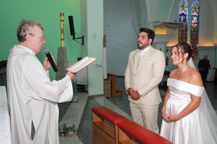 ENLACE MATRIMONIAL DE BEATRIZ ALBANO E MURILO ALCANTARA – RELIGIOSO - Eloisa Mattos