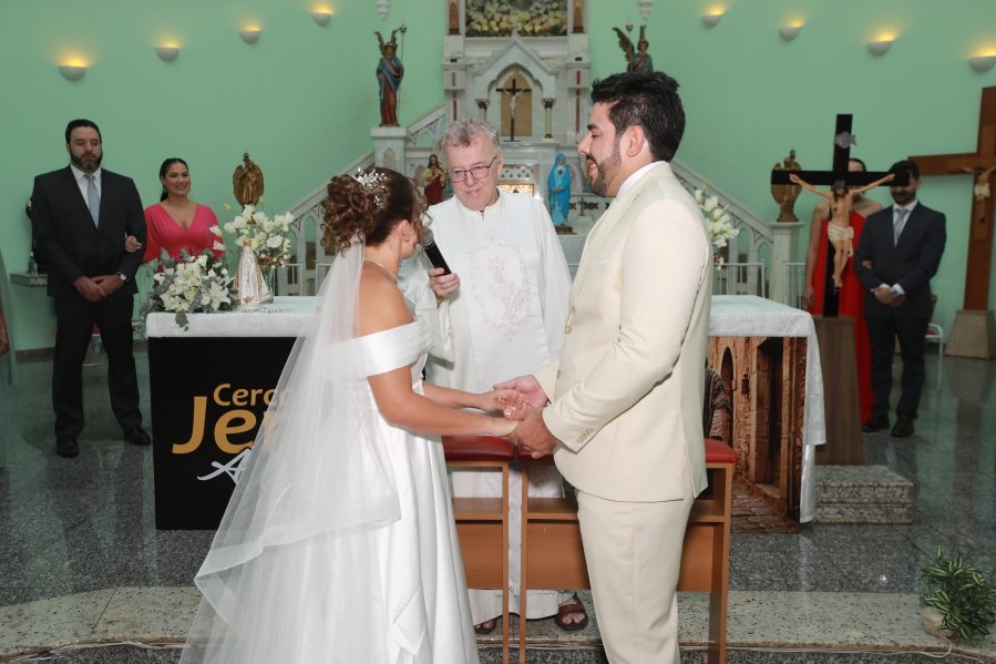 ENLACE MATRIMONIAL DE BEATRIZ ALBANO E MURILO ALCANTARA – RELIGIOSO - Eloisa Mattos