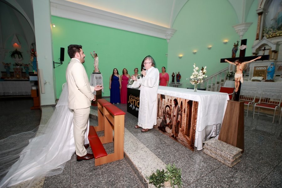 ENLACE MATRIMONIAL DE BEATRIZ ALBANO E MURILO ALCANTARA – RELIGIOSO - Eloisa Mattos