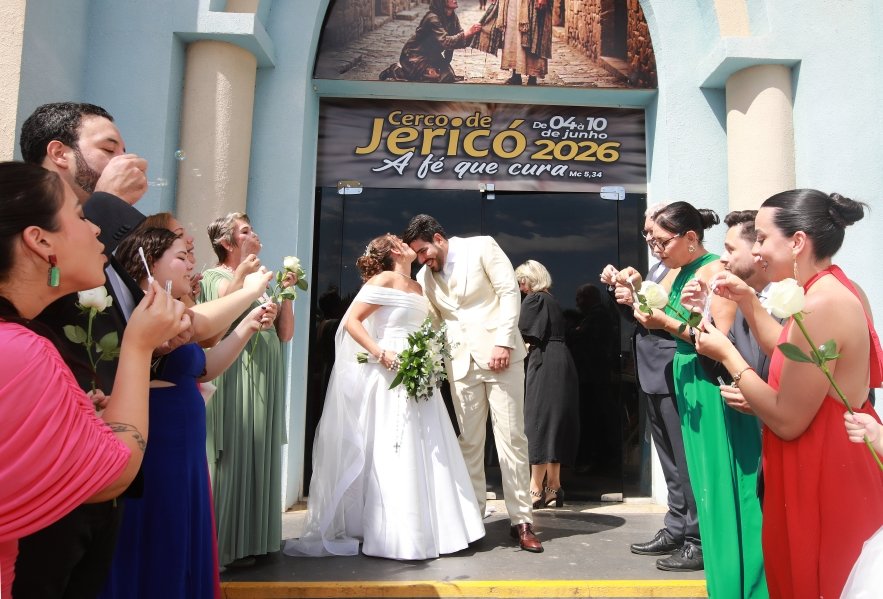 ENLACE MATRIMONIAL DE BEATRIZ ALBANO E MURILO ALCANTARA – RELIGIOSO - Eloisa Mattos