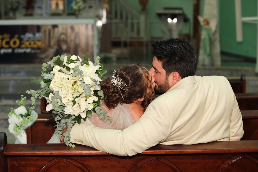 ENLACE MATRIMONIAL DE BEATRIZ ALBANO E MURILO ALCANTARA – RELIGIOSO - Eloisa Mattos