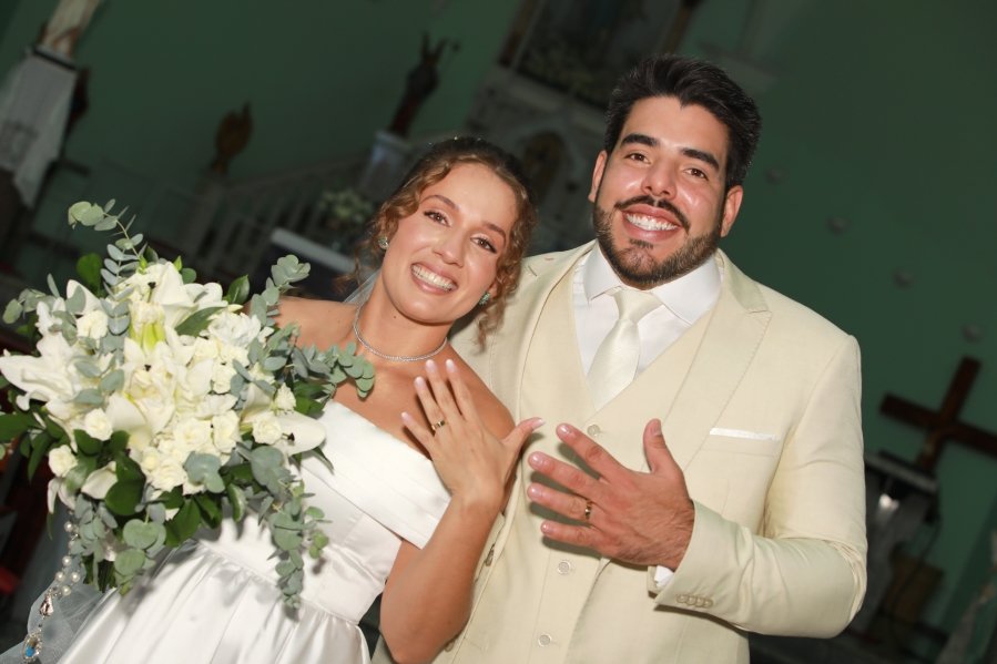 ENLACE MATRIMONIAL DE BEATRIZ ALBANO E MURILO ALCANTARA – RELIGIOSO - Eloisa Mattos
