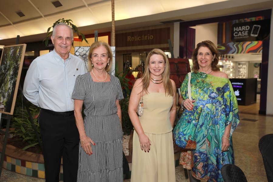 ABERTURA DA EXPOSIÇÃO “ARTE DE CURAR”-MOVIMENTO SERTÃO/RIOPRETO SHOPPING - Eloisa Mattos