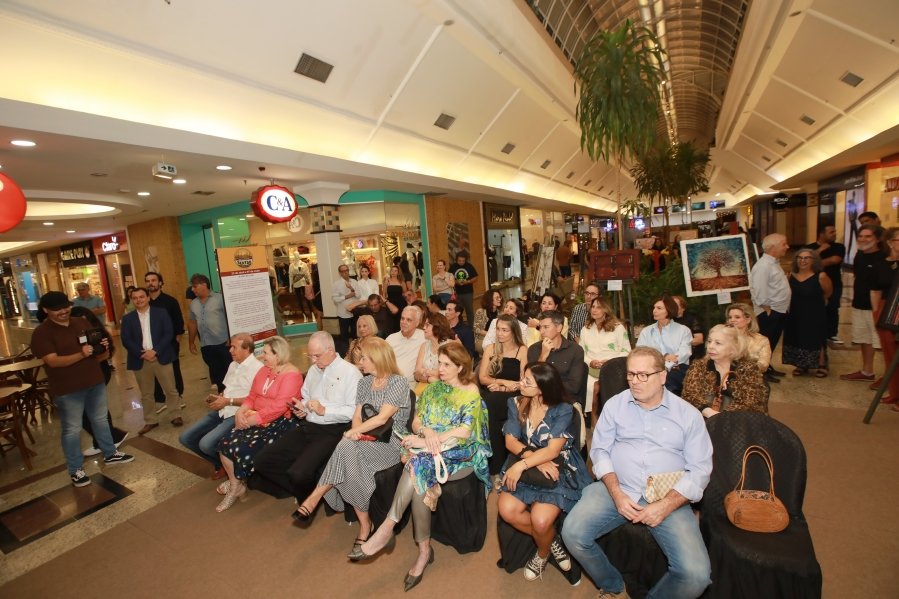 ABERTURA DA EXPOSIÇÃO “ARTE DE CURAR”-MOVIMENTO SERTÃO/RIOPRETO SHOPPING - Eloisa Mattos