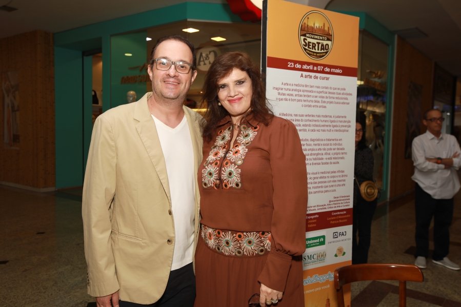 ABERTURA DA EXPOSIÇÃO “ARTE DE CURAR”-MOVIMENTO SERTÃO/RIOPRETO SHOPPING - Eloisa Mattos