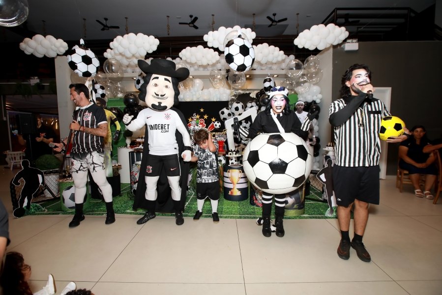 GABRIEL CELEBRA 6 ANOS COM FESTA TEMÁTICA DO SPORT CLUBE CORINTHIANS – BUFFET ALGAZARRA - Eloisa Mattos