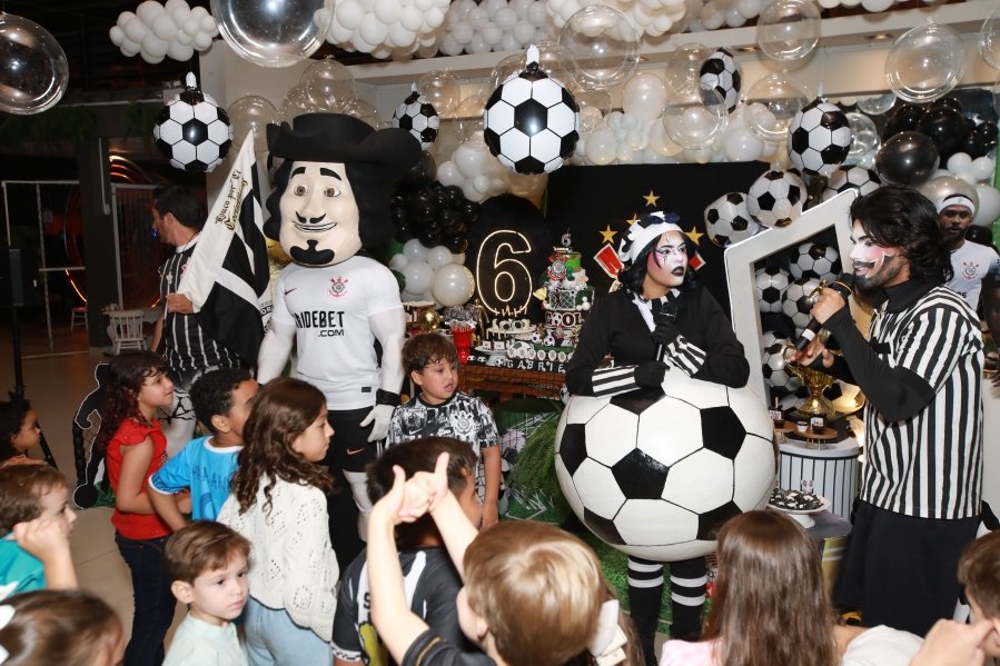 GABRIEL CELEBRA 6 ANOS COM FESTA TEMÁTICA DO SPORT CLUBE CORINTHIANS – BUFFET ALGAZARRA - Eloisa Mattos