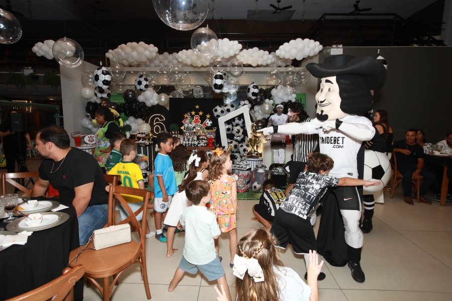GABRIEL CELEBRA 6 ANOS COM FESTA TEMÁTICA DO SPORT CLUBE CORINTHIANS – BUFFET ALGAZARRA - Eloisa Mattos