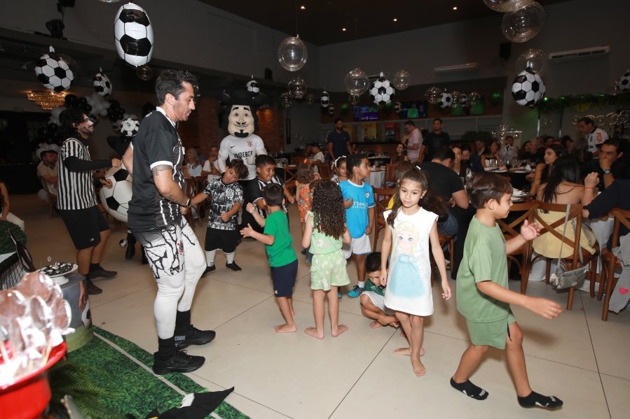 GABRIEL CELEBRA 6 ANOS COM FESTA TEMÁTICA DO SPORT CLUBE CORINTHIANS – BUFFET ALGAZARRA - Eloisa Mattos