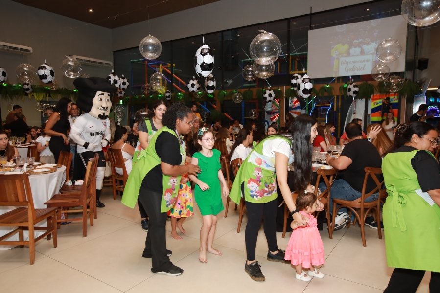 GABRIEL CELEBRA 6 ANOS COM FESTA TEMÁTICA DO SPORT CLUBE CORINTHIANS – BUFFET ALGAZARRA - Eloisa Mattos