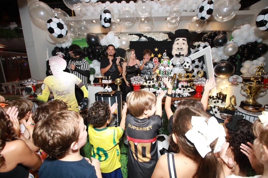 GABRIEL CELEBRA 6 ANOS COM FESTA TEMÁTICA DO SPORT CLUBE CORINTHIANS – BUFFET ALGAZARRA - Eloisa Mattos