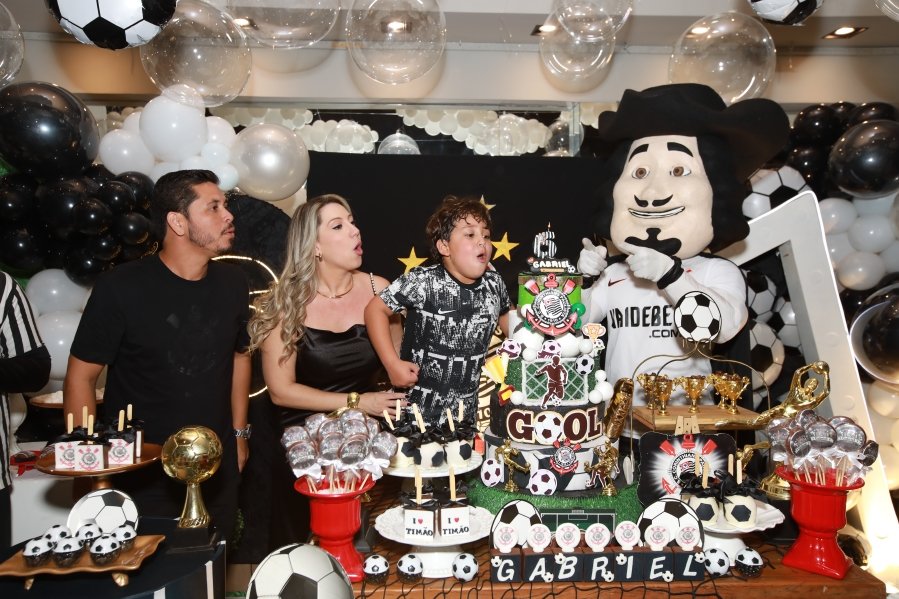 GABRIEL CELEBRA 6 ANOS COM FESTA TEMÁTICA DO SPORT CLUBE CORINTHIANS – BUFFET ALGAZARRA - Eloisa Mattos