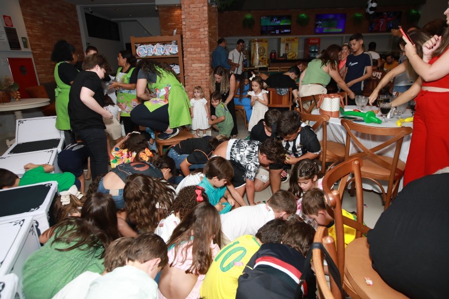 GABRIEL CELEBRA 6 ANOS COM FESTA TEMÁTICA DO SPORT CLUBE CORINTHIANS – BUFFET ALGAZARRA - Eloisa Mattos