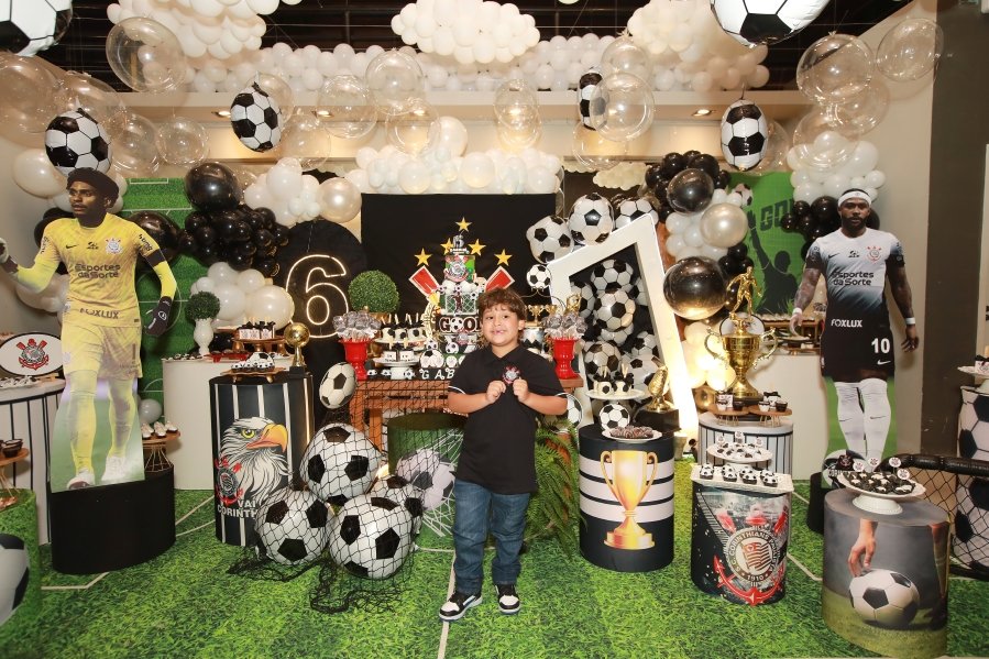 GABRIEL CELEBRA 6 ANOS COM FESTA TEMÁTICA DO SPORT CLUBE CORINTHIANS – BUFFET ALGAZARRA - Eloisa Mattos