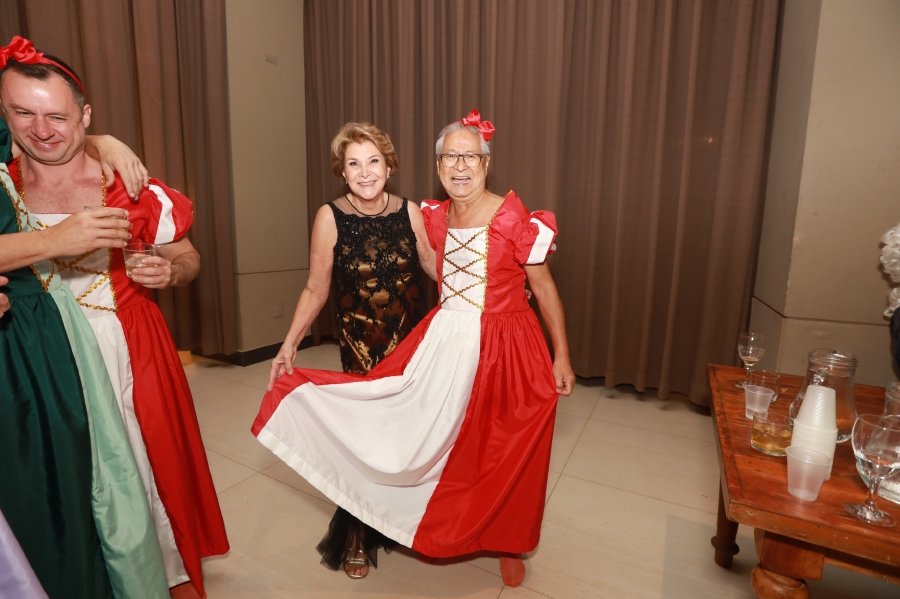 ANIVERSÁRIO DE 120 ANOS – DR LUIZ FERNANDO COLTURATO E LEANDRO FREITAS COLTURATO – “ERA UMA VEZ…” - Eloisa Mattos