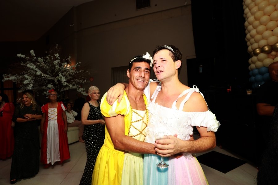 ANIVERSÁRIO DE 120 ANOS – DR LUIZ FERNANDO COLTURATO E LEANDRO FREITAS COLTURATO – “ERA UMA VEZ…” - Eloisa Mattos