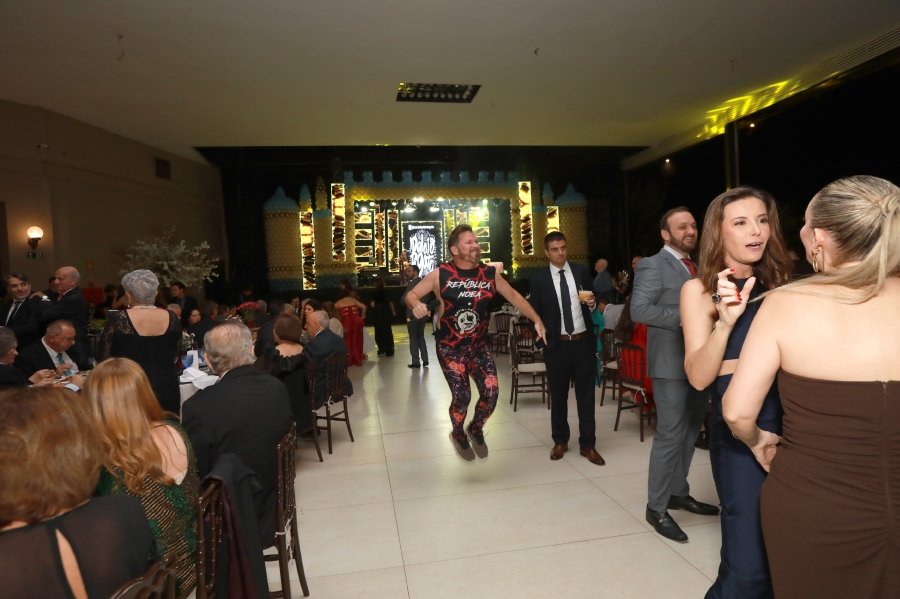 ANIVERSÁRIO DE 120 ANOS – DR LUIZ FERNANDO COLTURATO E LEANDRO FREITAS COLTURATO – “ERA UMA VEZ…” - Eloisa Mattos