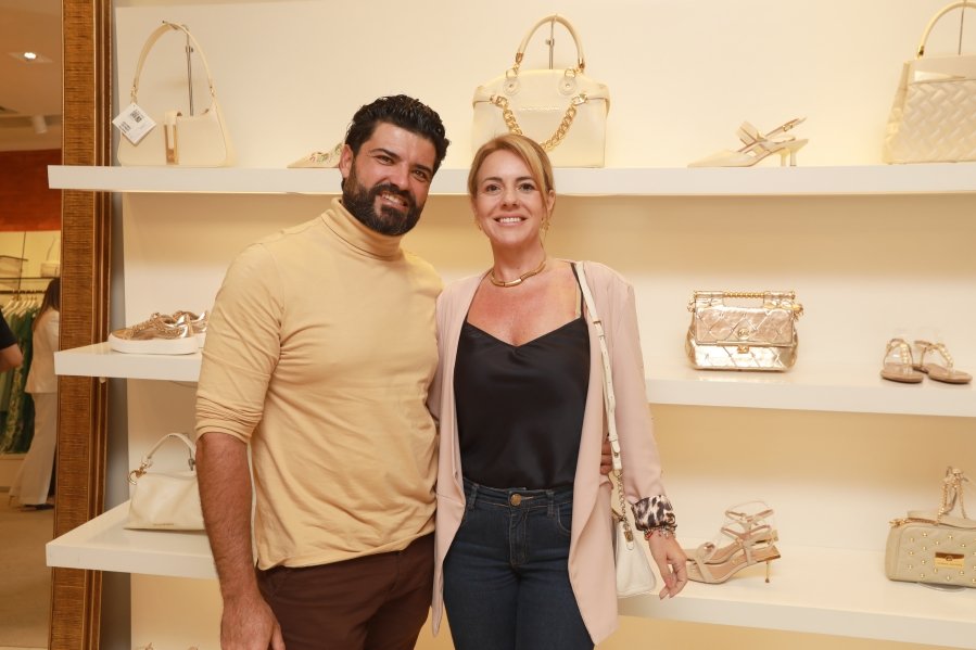 Ana Rocha reúne clientes em elegante coquetel na Carmen Steffens do Riopreto Shopping - Eloisa Mattos