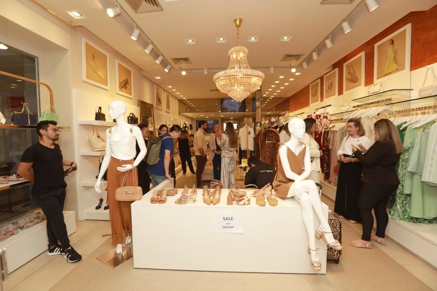 Ana Rocha reúne clientes em elegante coquetel na Carmen Steffens do Riopreto Shopping - Eloisa Mattos