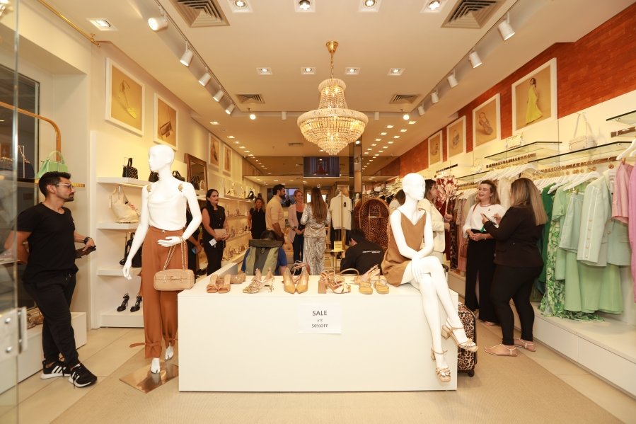 Ana Rocha reúne clientes em elegante coquetel na Carmen Steffens do Riopreto Shopping - Eloisa Mattos