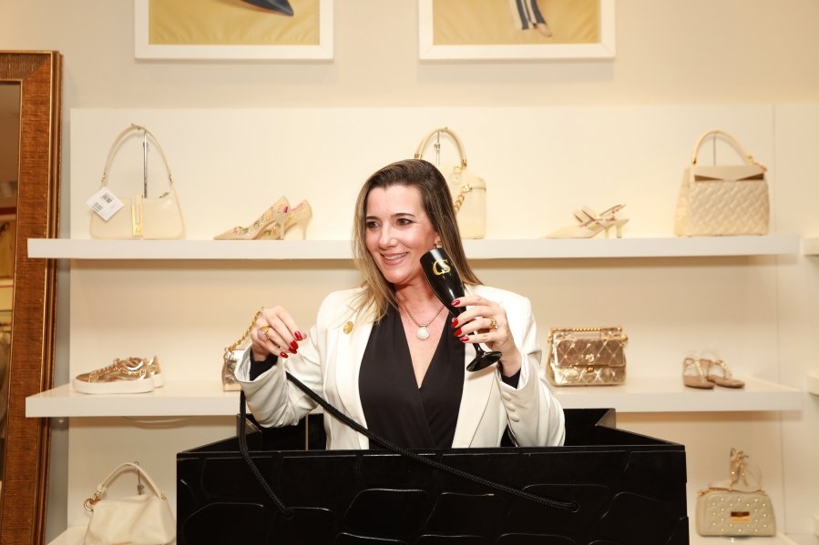 Ana Rocha reúne clientes em elegante coquetel na Carmen Steffens do Riopreto Shopping - Eloisa Mattos