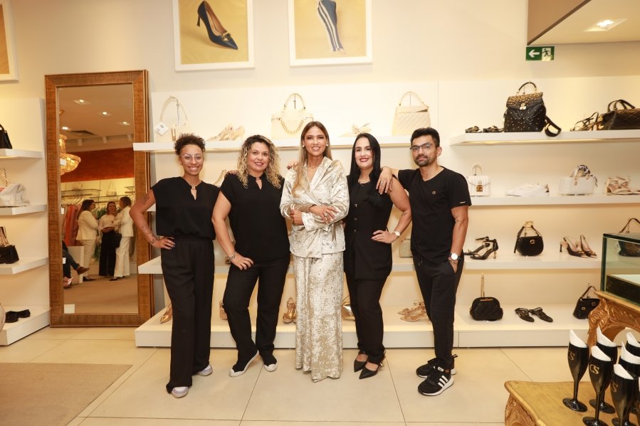 Ana Rocha reúne clientes em elegante coquetel na Carmen Steffens do Riopreto Shopping - Eloisa Mattos