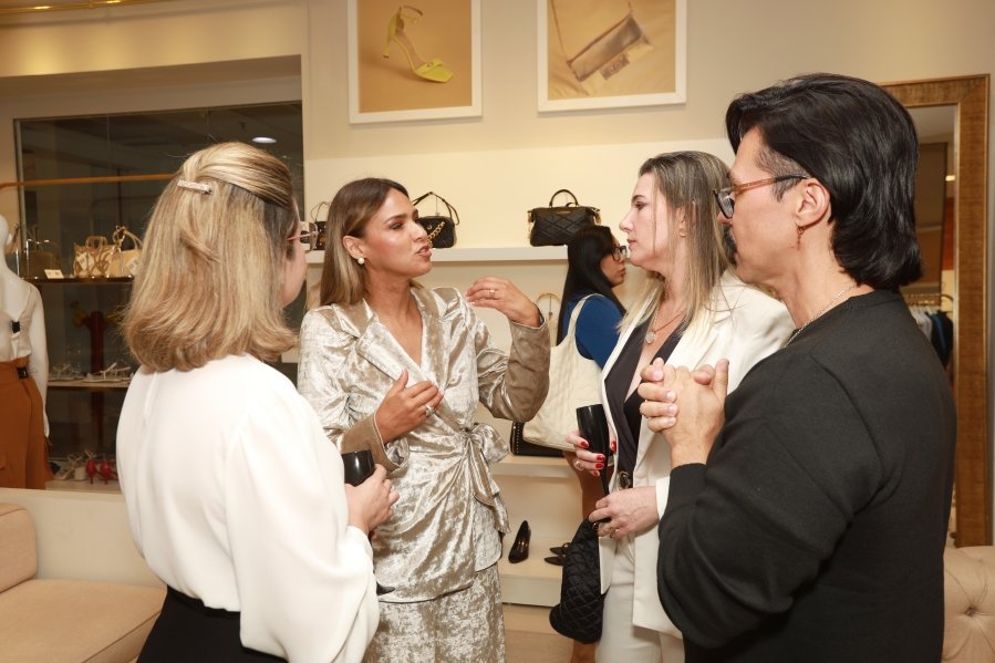 Ana Rocha reúne clientes em elegante coquetel na Carmen Steffens do Riopreto Shopping - Eloisa Mattos
