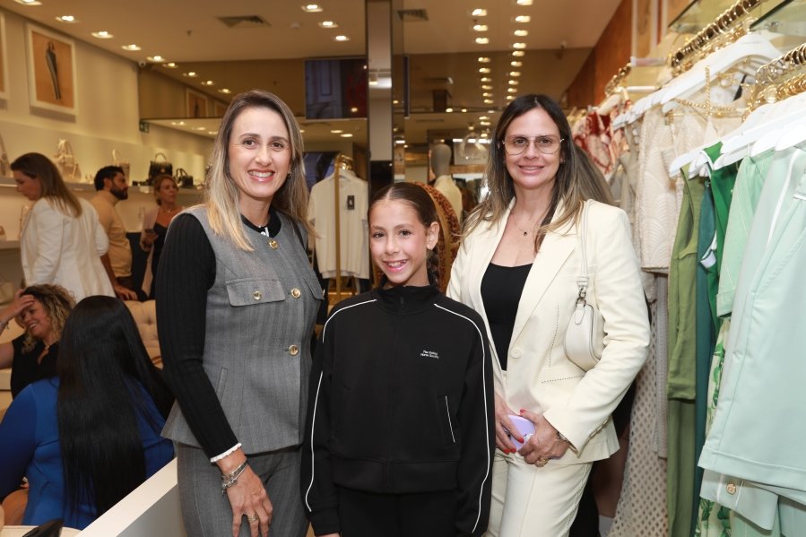 Ana Rocha reúne clientes em elegante coquetel na Carmen Steffens do Riopreto Shopping - Eloisa Mattos