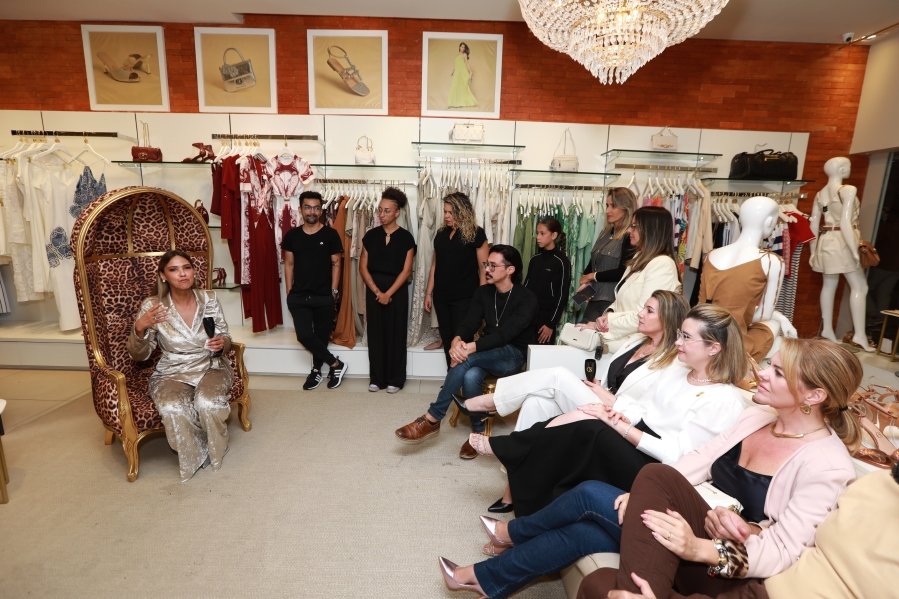 Ana Rocha reúne clientes em elegante coquetel na Carmen Steffens do Riopreto Shopping - Eloisa Mattos