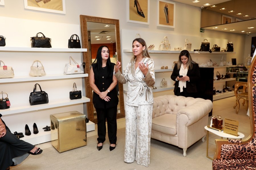 Ana Rocha reúne clientes em elegante coquetel na Carmen Steffens do Riopreto Shopping - Eloisa Mattos
