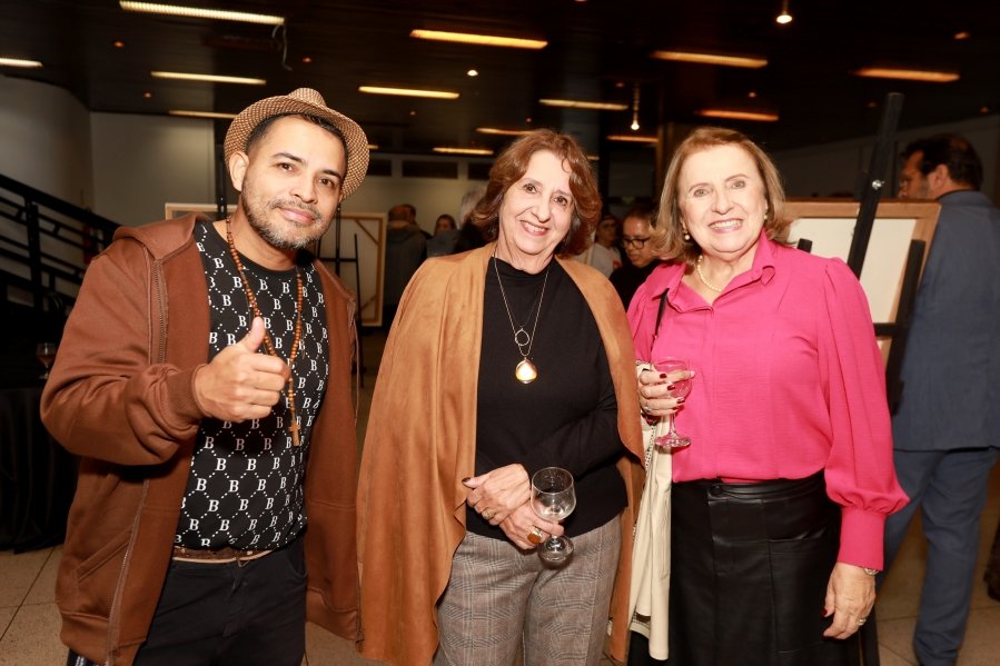 Exposição “A Arte de Curar”, Movimento Ser Tão –  Chega à Sociedade de Medicina e Cirurgia e celebra os 100 anos da instituição - Eloisa Mattos