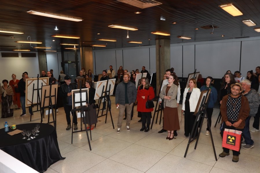 Exposição “A Arte de Curar”, Movimento Ser Tão –  Chega à Sociedade de Medicina e Cirurgia e celebra os 100 anos da instituição - Eloisa Mattos