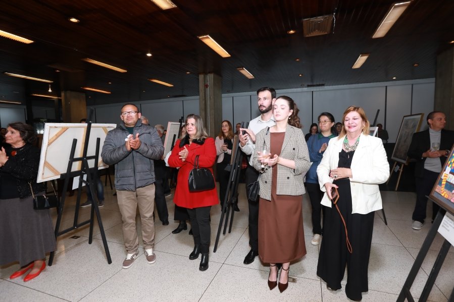 Exposição “A Arte de Curar”, Movimento Ser Tão –  Chega à Sociedade de Medicina e Cirurgia e celebra os 100 anos da instituição - Eloisa Mattos