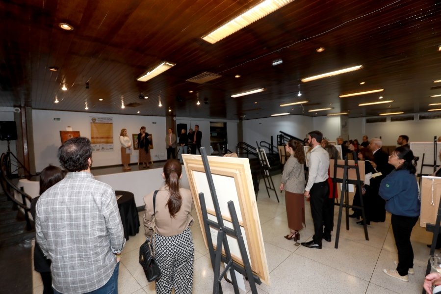 Exposição “A Arte de Curar”, Movimento Ser Tão –  Chega à Sociedade de Medicina e Cirurgia e celebra os 100 anos da instituição - Eloisa Mattos