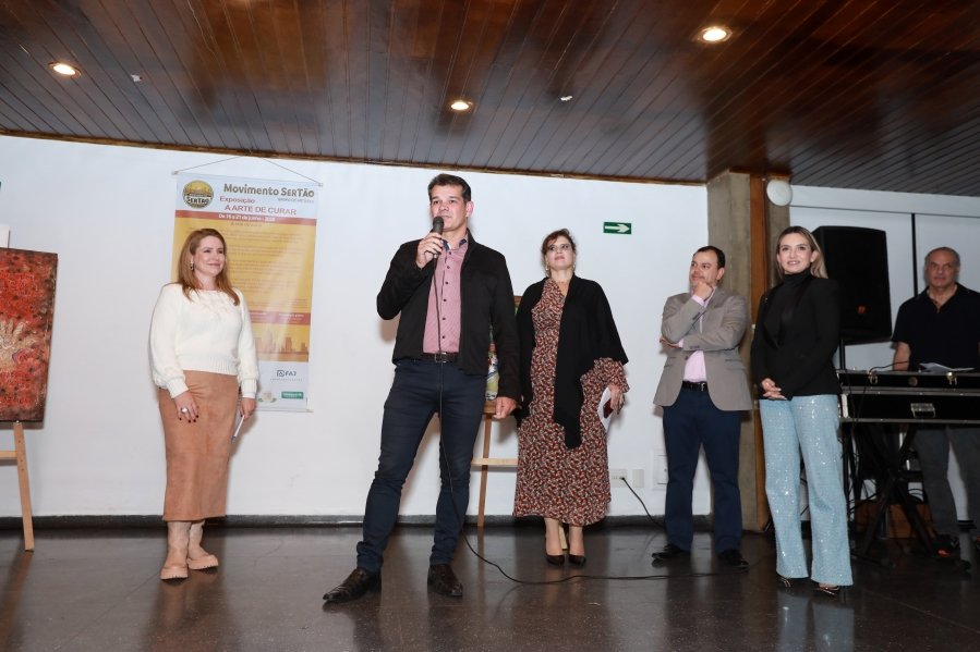 Exposição “A Arte de Curar”, Movimento Ser Tão –  Chega à Sociedade de Medicina e Cirurgia e celebra os 100 anos da instituição - Eloisa Mattos