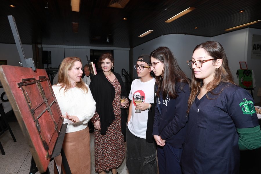 Exposição “A Arte de Curar”, Movimento Ser Tão –  Chega à Sociedade de Medicina e Cirurgia e celebra os 100 anos da instituição - Eloisa Mattos