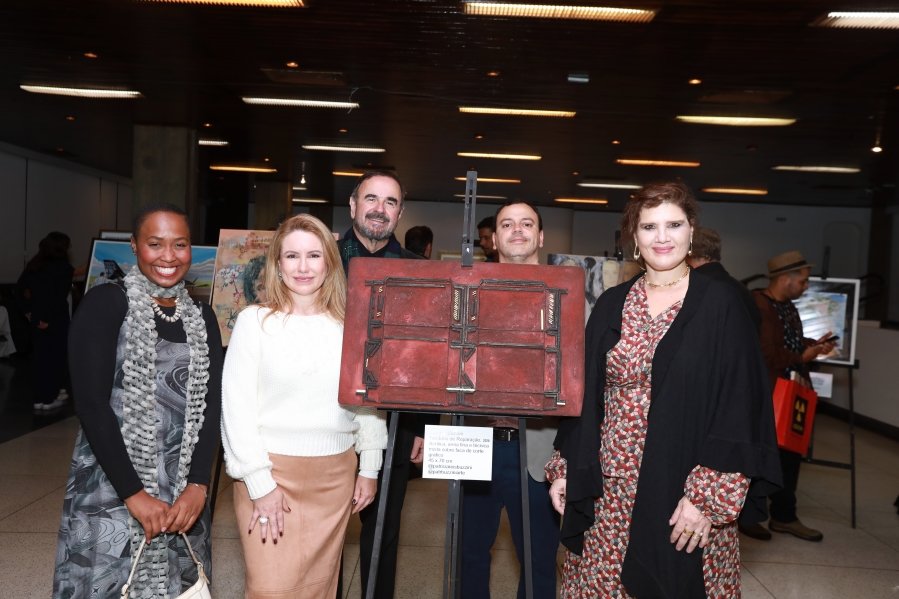 Exposição “A Arte de Curar”, Movimento Ser Tão –  Chega à Sociedade de Medicina e Cirurgia e celebra os 100 anos da instituição - Eloisa Mattos