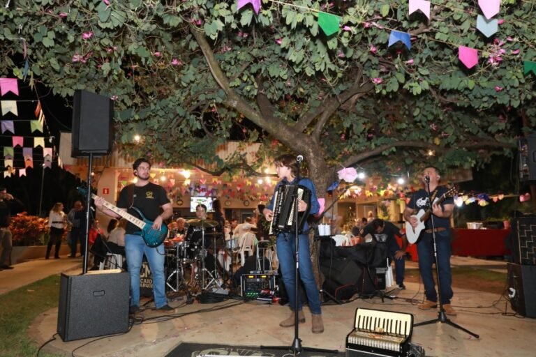 resized_039A5742