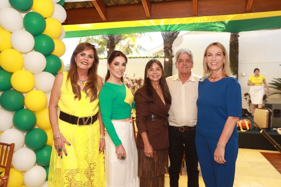 VERDE, AMARELO E MUITA ANIMAÇÃO MARCARAM A COMEMORAÇÃO DOS 66 ANOS DE LUIZ ANTÔNIO CAMPOS. - Eloisa Mattos