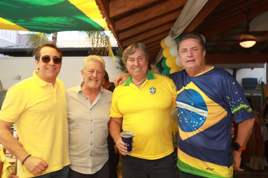 VERDE, AMARELO E MUITA ANIMAÇÃO MARCARAM A COMEMORAÇÃO DOS 66 ANOS DE LUIZ ANTÔNIO CAMPOS. - Eloisa Mattos