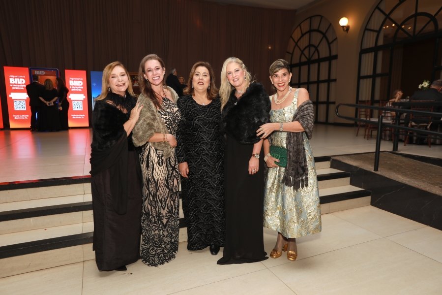 SOCIEDADE DE MEDICINA E CIRURGIA DE RIO PRETO CELEBRA 100 ANOS EM BAILE HISTÓRICO NO VILLA CONTE - Eloisa Mattos