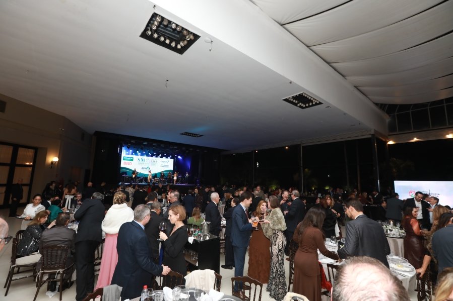 SOCIEDADE DE MEDICINA E CIRURGIA DE RIO PRETO CELEBRA 100 ANOS EM BAILE HISTÓRICO NO VILLA CONTE - Eloisa Mattos