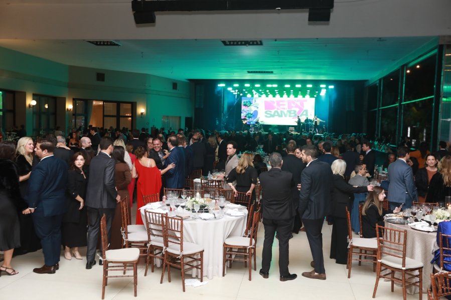 SOCIEDADE DE MEDICINA E CIRURGIA DE RIO PRETO CELEBRA 100 ANOS EM BAILE HISTÓRICO NO VILLA CONTE - Eloisa Mattos