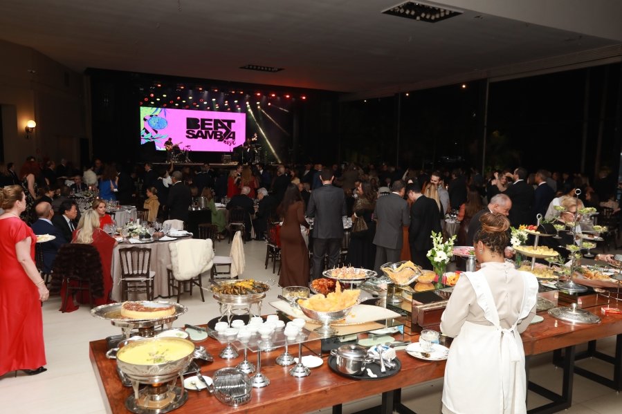 SOCIEDADE DE MEDICINA E CIRURGIA DE RIO PRETO CELEBRA 100 ANOS EM BAILE HISTÓRICO NO VILLA CONTE - Eloisa Mattos