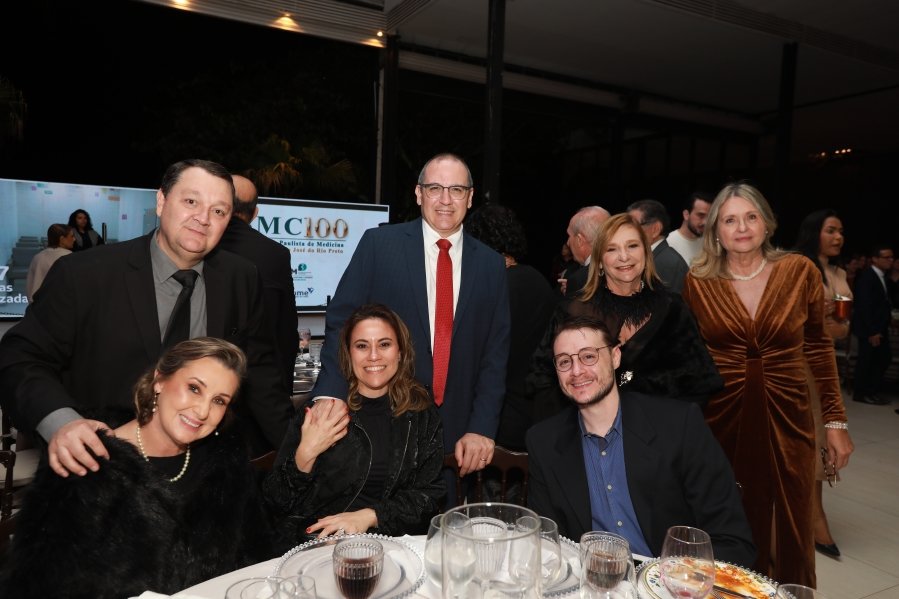 SOCIEDADE DE MEDICINA E CIRURGIA DE RIO PRETO CELEBRA 100 ANOS EM BAILE HISTÓRICO NO VILLA CONTE - Eloisa Mattos