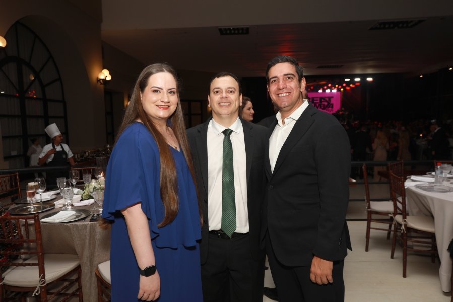 SOCIEDADE DE MEDICINA E CIRURGIA DE RIO PRETO CELEBRA 100 ANOS EM BAILE HISTÓRICO NO VILLA CONTE - Eloisa Mattos