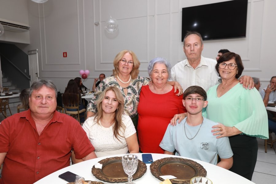 FÁTIMA QUINTILIANOS, SETE DÉCADAS DE ALEGRIA E MUITO AMOR - Eloisa Mattos