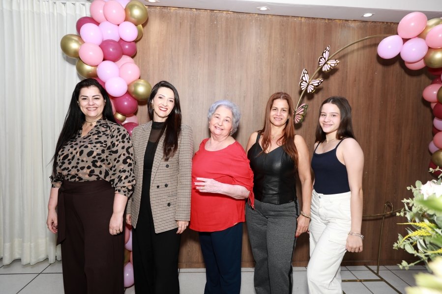 FÁTIMA QUINTILIANOS, SETE DÉCADAS DE ALEGRIA E MUITO AMOR - Eloisa Mattos