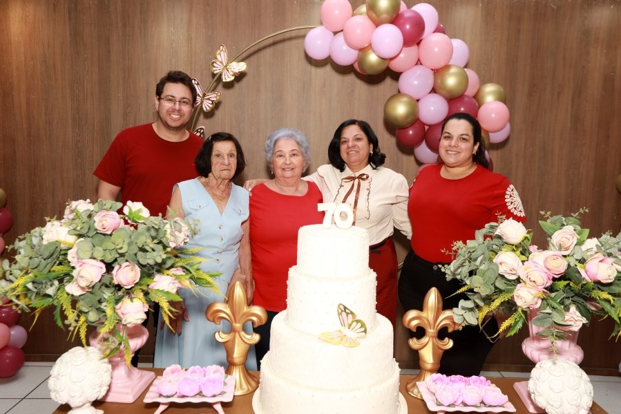 FÁTIMA QUINTILIANOS, SETE DÉCADAS DE ALEGRIA E MUITO AMOR - Eloisa Mattos