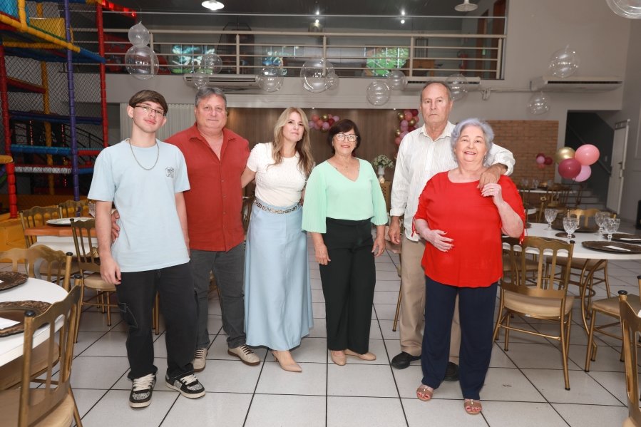 FÁTIMA QUINTILIANOS, SETE DÉCADAS DE ALEGRIA E MUITO AMOR - Eloisa Mattos